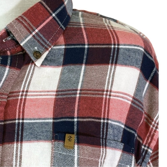 IZOD- Red/Blue Plaid Button Down Casual Shirt - Size XXL - Picture 2 of 7
